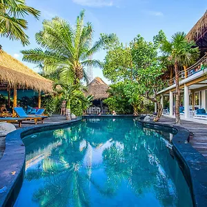 https://the-green-room-seminyak.ubudhotelsnow.com